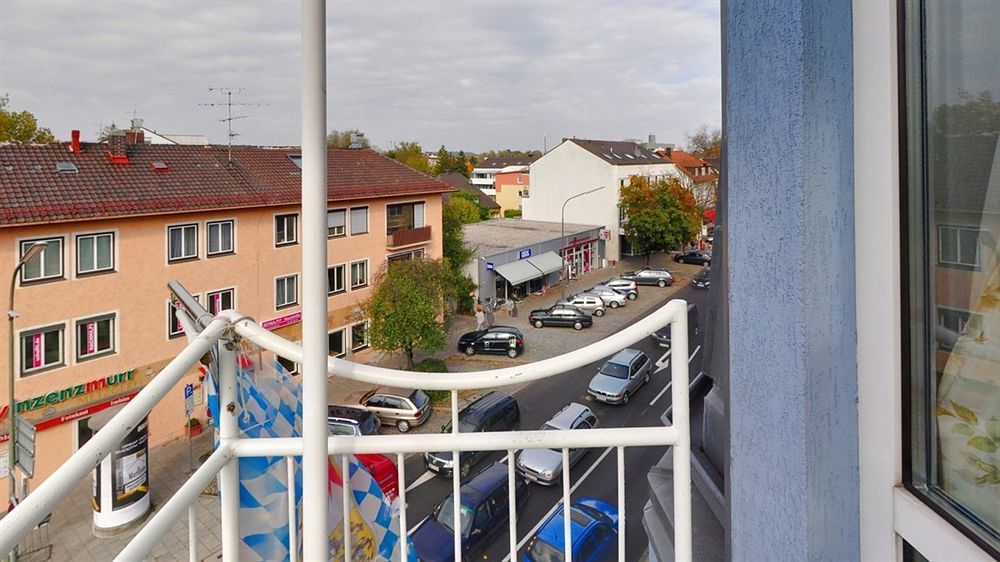 Hotel Central Dachau Garni Экстерьер фото
