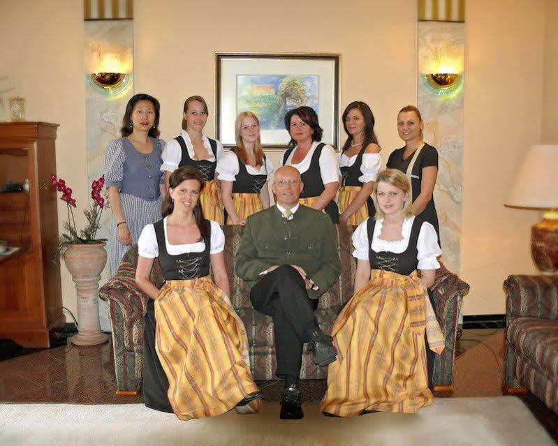 Hotel Central Dachau Garni Экстерьер фото
